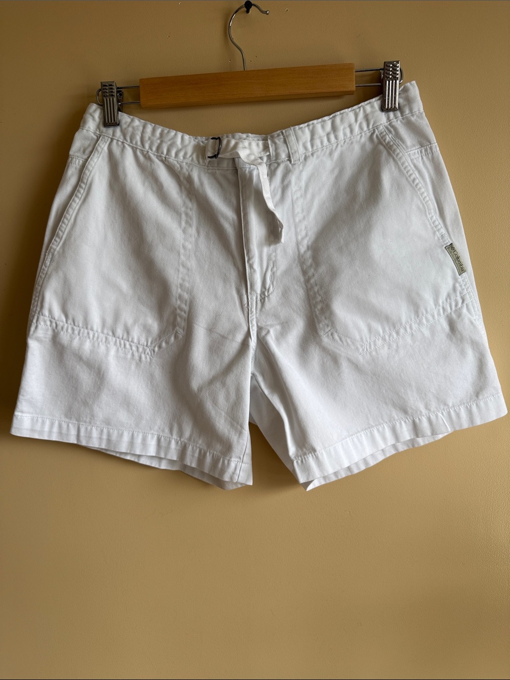 Columbia White Women's Shorts Skort